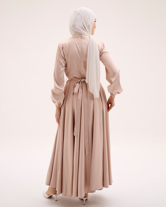 Viola Dream Satin Dress In Nude