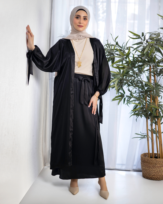 Tailored Flow Skirt In Black